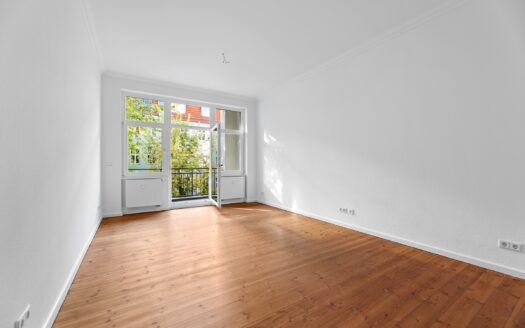Zwei Zimmer mit Balkon und Aufzug in absoluter Toplage